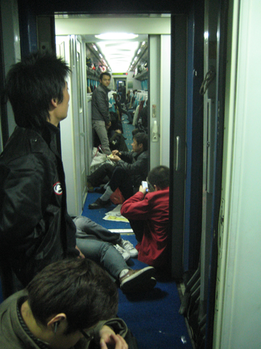 viaggio in treno senza posto, shanghai beijing